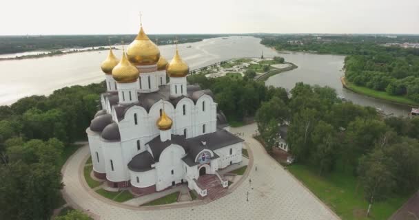Αεροφωτογράφιση Στον Καθεδρικό Ναό Κοιμήσεως Θεοτόκου Στην Πόλη Γιαροσλάβλ Ρωσία — Αρχείο Βίντεο