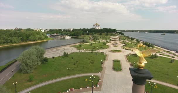 Ryssland Yaroslavl Golden Ring Strelka Park Monument 1000 Yaroslavl Och — Stockvideo