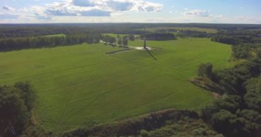 Borodino alan ve Rus askerleri - heroes Borodino Savaşı, Borodino, Rusya'nın ana Anıtı. Hava, Ultra Hd 4k Video