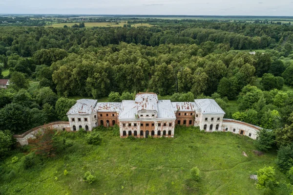 Yaropolets, Rusia. Chernyshevs Manor. Antena — Foto de Stock