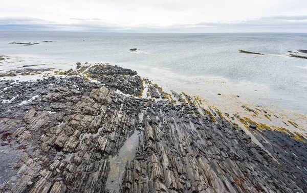 Cape Nemetskiy, Russia. Coast of the Arctic Ocean. Aerial. — Stock Photo, Image