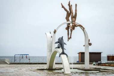 Pitsunda, Abhazya. Seddin üzerindeki ana heykel.