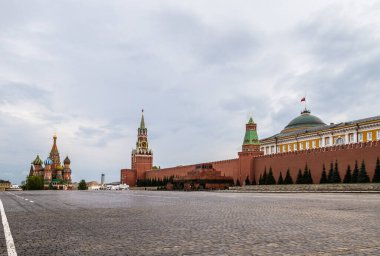 Kızıl Meydan ve Kremlin insansız - Moskova, Rusya 'da Covid-19