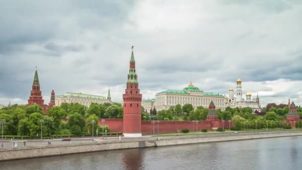 러시아 모스크바의 크렘린입니다 클래식 모스크바 다리에서 크렘린의 보입니다 Fps — 비디오