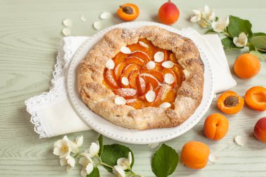 Kayısı ile ev yapımı fırında Galette'ye