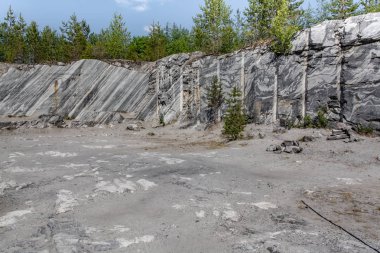 Ruskeala dağın Park - araştırma bir asırlık öyküsü. Vahşi doğal mermer tarifsiz güzellik. Karelya. Rusya.