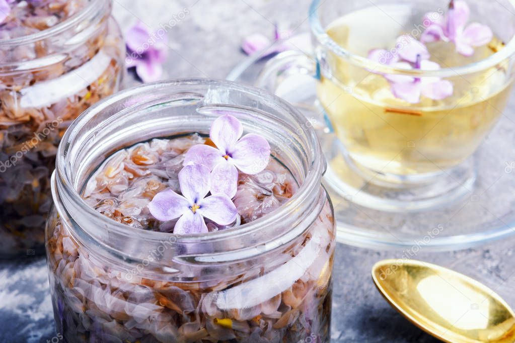 Tea with lilac jam for strengthening immunity and improving the body