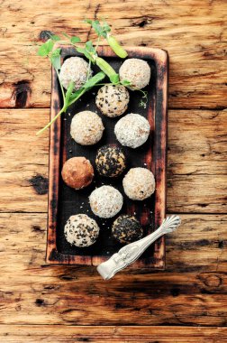 Vegan şeker nohut, Kuru üzüm, Kuru kayısı ve ceviz ile. Temiz gıda