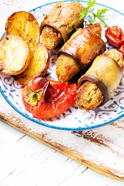 Türk Mutfağı Parmaklarda Patlıcan Böreği — Stok fotoğraf