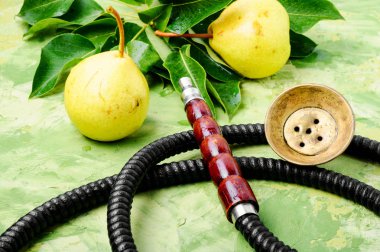 Nargile sigara aroma armut ile için. Armut shisha