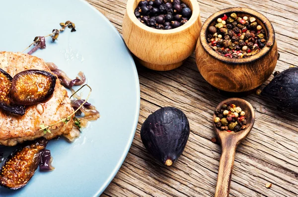 Gegrilltes Fleischsteak Mit Feigen Auf Teller Steak Mit Feigen — Stockfoto