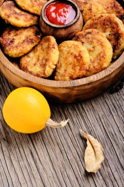 Sonbahar kabak dan vejetaryen sebze pirzola. Sonbahar gıda. Diyet kavramı