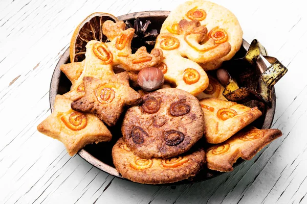 Surtido Galletas Navideñas Decoradas Con Naranja Confitada — Foto de Stock