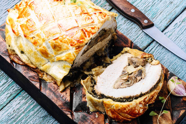 Мясо Веллингтон - праздничное блюдо из мяса
