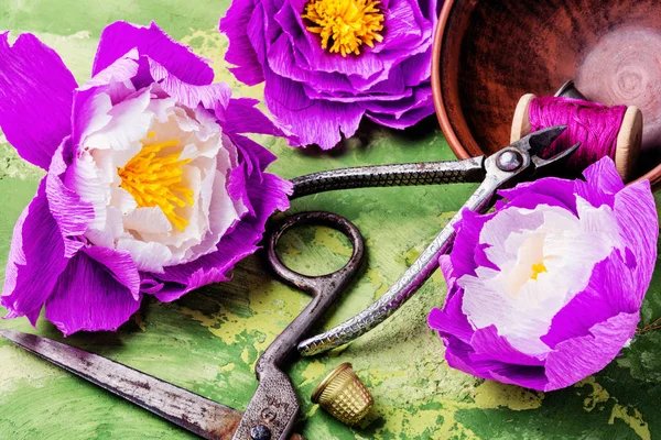 Kleurrijke Handgeschept Papier Bloemen Cadeau Voor Moederdag Maken — Stockfoto