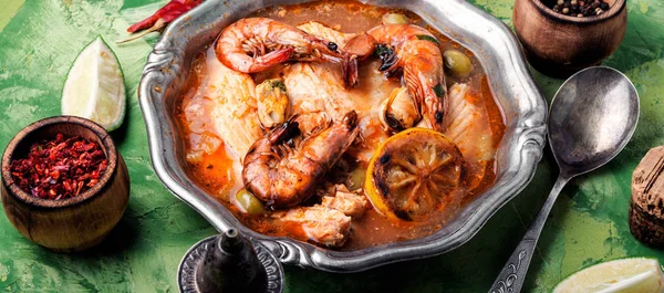 Sopa Frutos Mar Com Camarões Mexilhões Peixes Tom Yam Sopa — Fotografia de Stock
