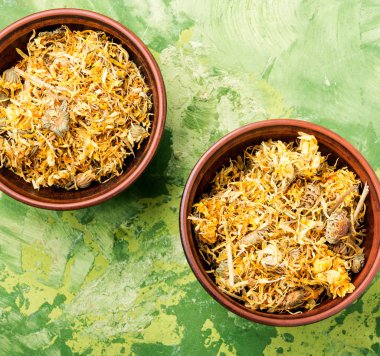 Kurutulmuş calendula çiçekler