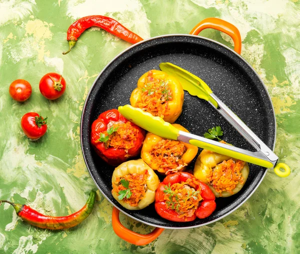 Gevulde paprika's met vlees — Stockfoto