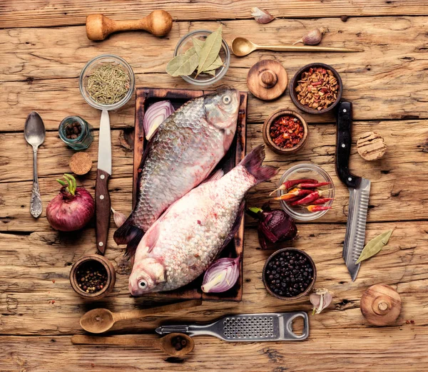 Pescado fresco e ingredientes —  Fotos de Stock