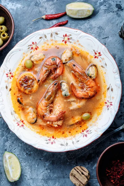 Sopa azeda com camarão — Fotografia de Stock