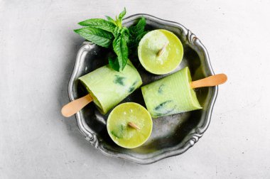 Nane aromalı dondurma