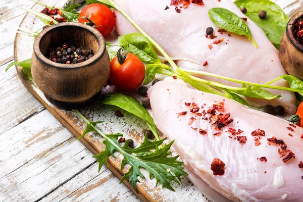 Carne fresca de pollo —  Fotos de Stock