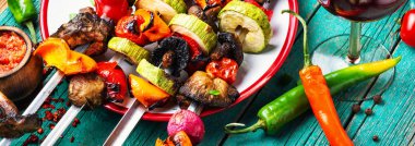 Izgara sebze şiş kebap