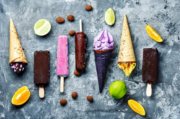 Chocolate and fruit ice cream — Stock Photo, Image