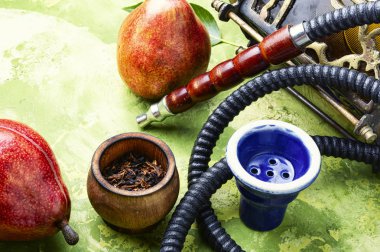 Armut ile sigara arap nargile