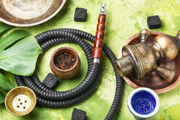 Arabia shisha con tabacco — Foto Stock