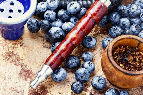 Yaban mersini tütün ile Arabistan nargile