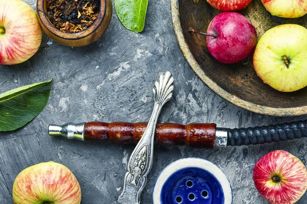 Turco narguile con tabaco de manzana — Foto de Stock