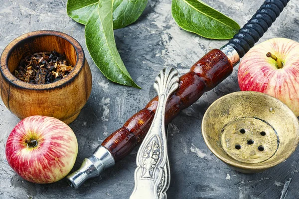 Turco narguile con tabaco de manzana — Foto de Stock