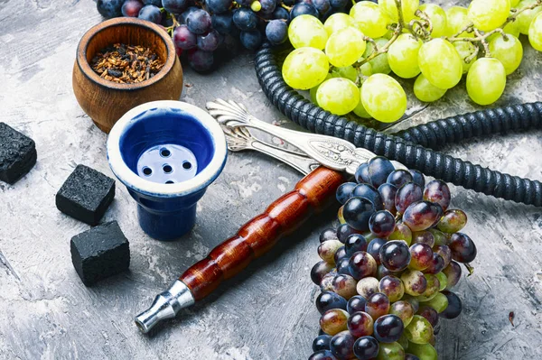 Hookah com sabor a uvas — Fotografia de Stock