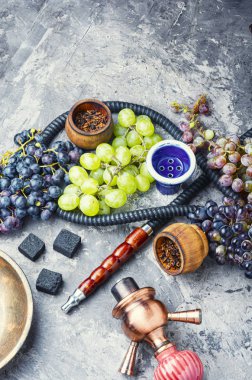 Üzüm tadı ile Nargile