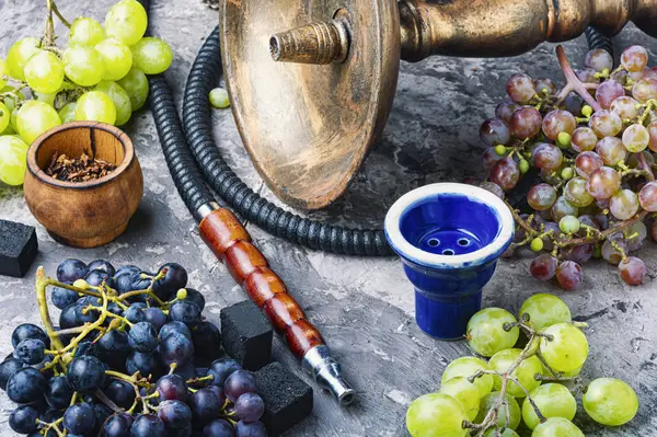 Shisha mit Traubengeschmack — Stockfoto