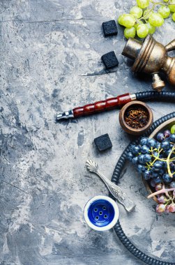 Üzüm tadı ile Nargile