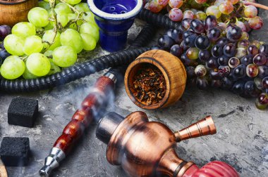 Üzüm tadı ile Nargile