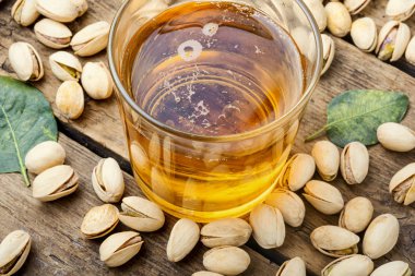 bir kase fıstık fındık