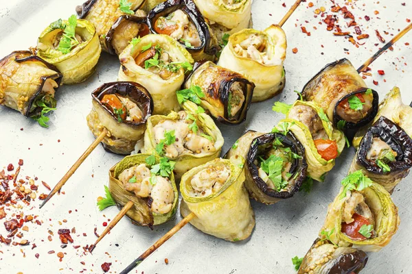 Eggplant with meat on skewers — Stock Photo, Image
