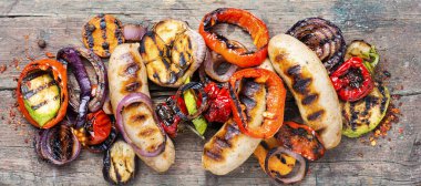 sebzeli ızgara sosis