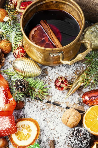 Mulled wine for Christmas — Stock Photo, Image