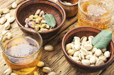 El yapımı biralı bardaklar