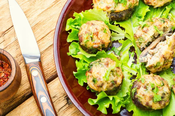 Gorras Setas Italianas Tradicionales Rellenas Carne Picada —  Fotos de Stock