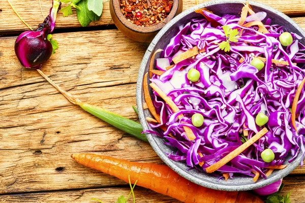 Groenten Salade Met Paarse Kool Carrot Coleslaw Salade Verse Vitamine — Stockfoto