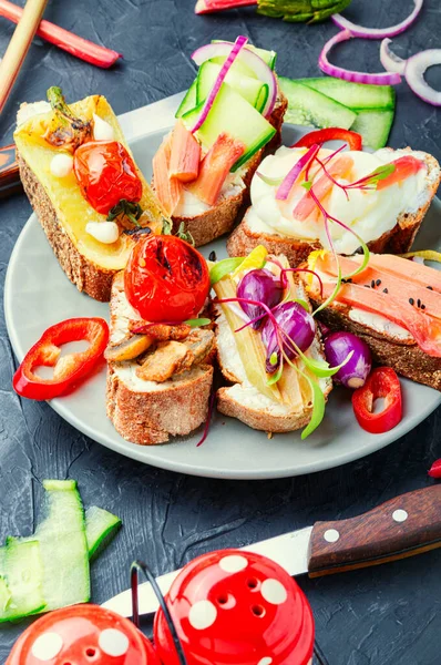 Set Delicious Italian Bruschettas Grilled Vegetables — Stock Photo, Image