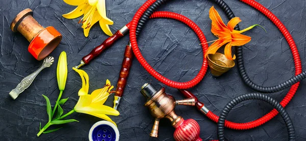 Turečtina Kouření Hookah Voňavým Květinovým Tobacco Lily Chuť Shisha — Stock fotografie