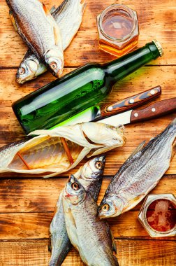 Kurutulmuş balık, bira için tuzlanmış balık. Tuzlu balık ya da balık.