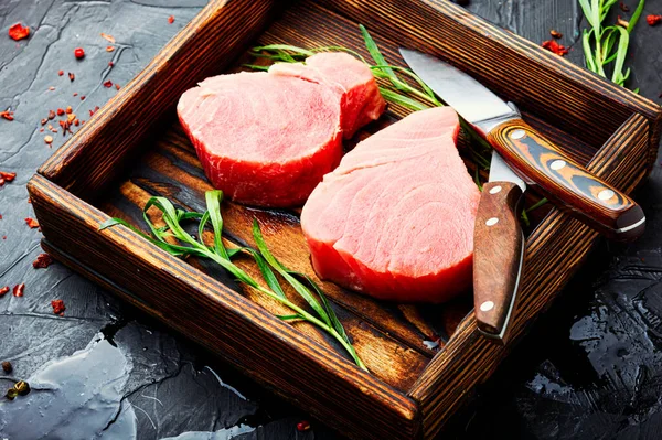 Raw tuna steak,fresh tuna fillet in box