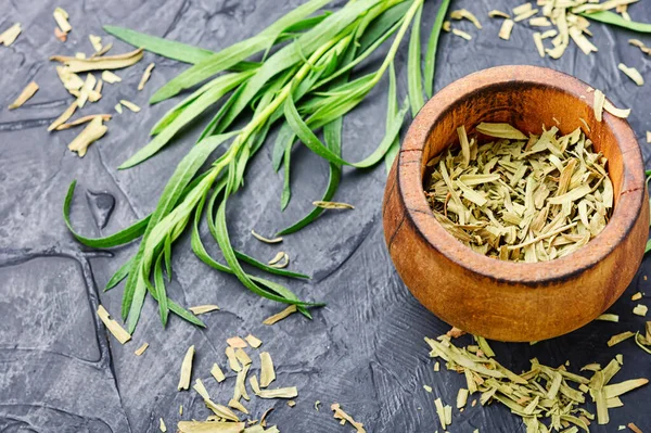 Tarhun Veya Estragon Artemisia Dracunculus Taze Kuru Tarhun Otu — Stok fotoğraf